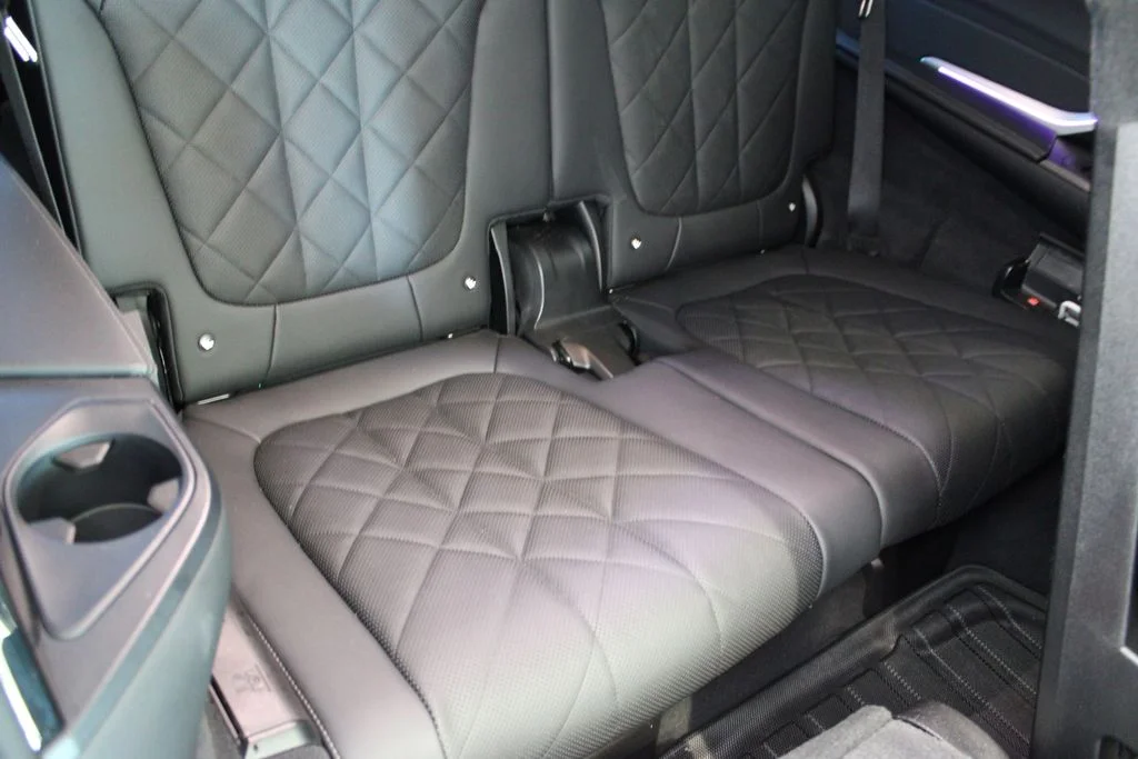 Used 2023 White BMW xDrive40i image 26