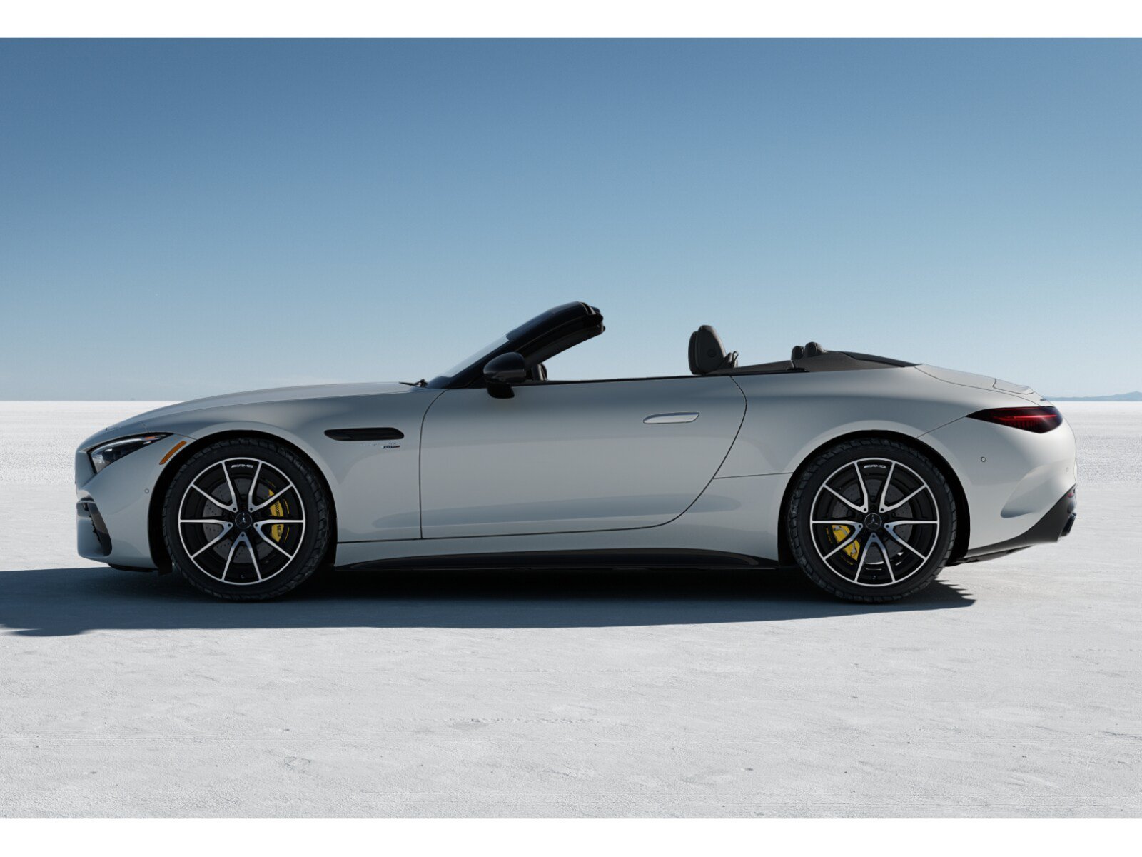 Certified Used 2022 MANUFAKTUR Moonlight White Metallic Mercedes-Benz AMG® SL 55 Roadster image 14