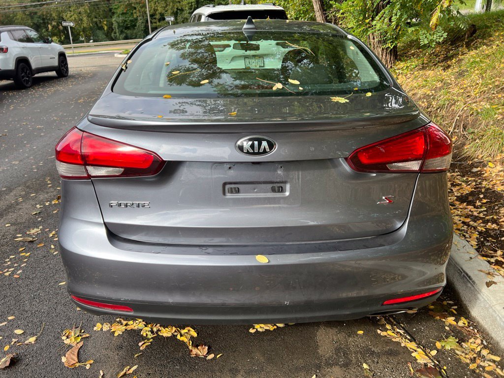 Used 2017 Gray Kia S image 6