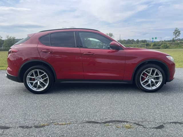 Used 2019 Alfa Rosso Alfa Romeo Ti Sport image 5