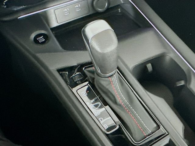 New 2026 Atlantic Gray Metallic / Super Black Two-tone Nissan SR image 16