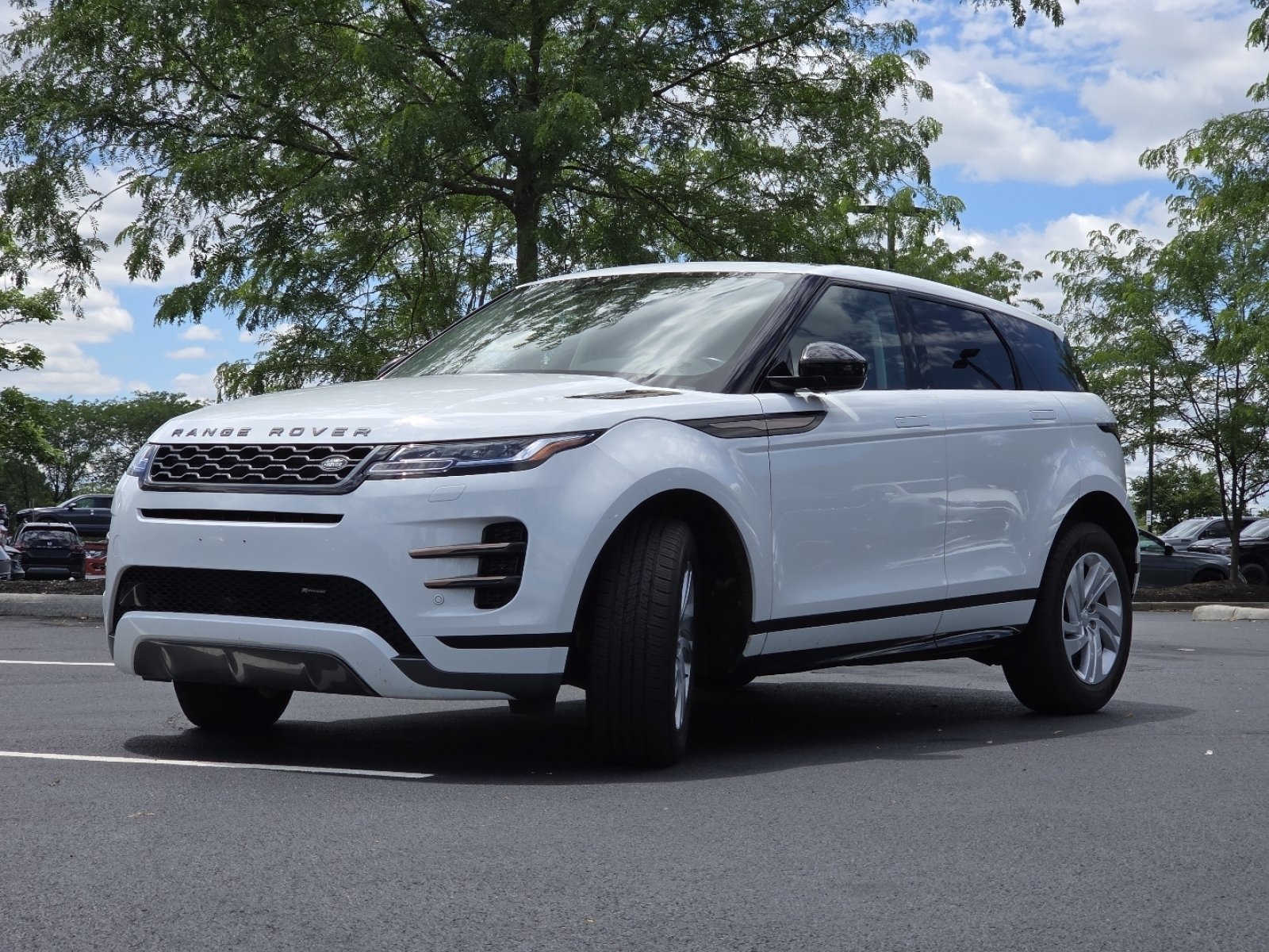 Used 2023 Fuji White Land Rover Dynamic image 19