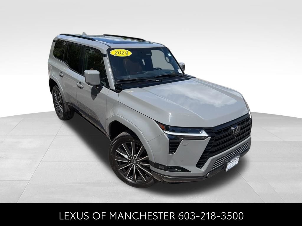 Used 2024 Gray Lexus 550 Luxury+ image 3