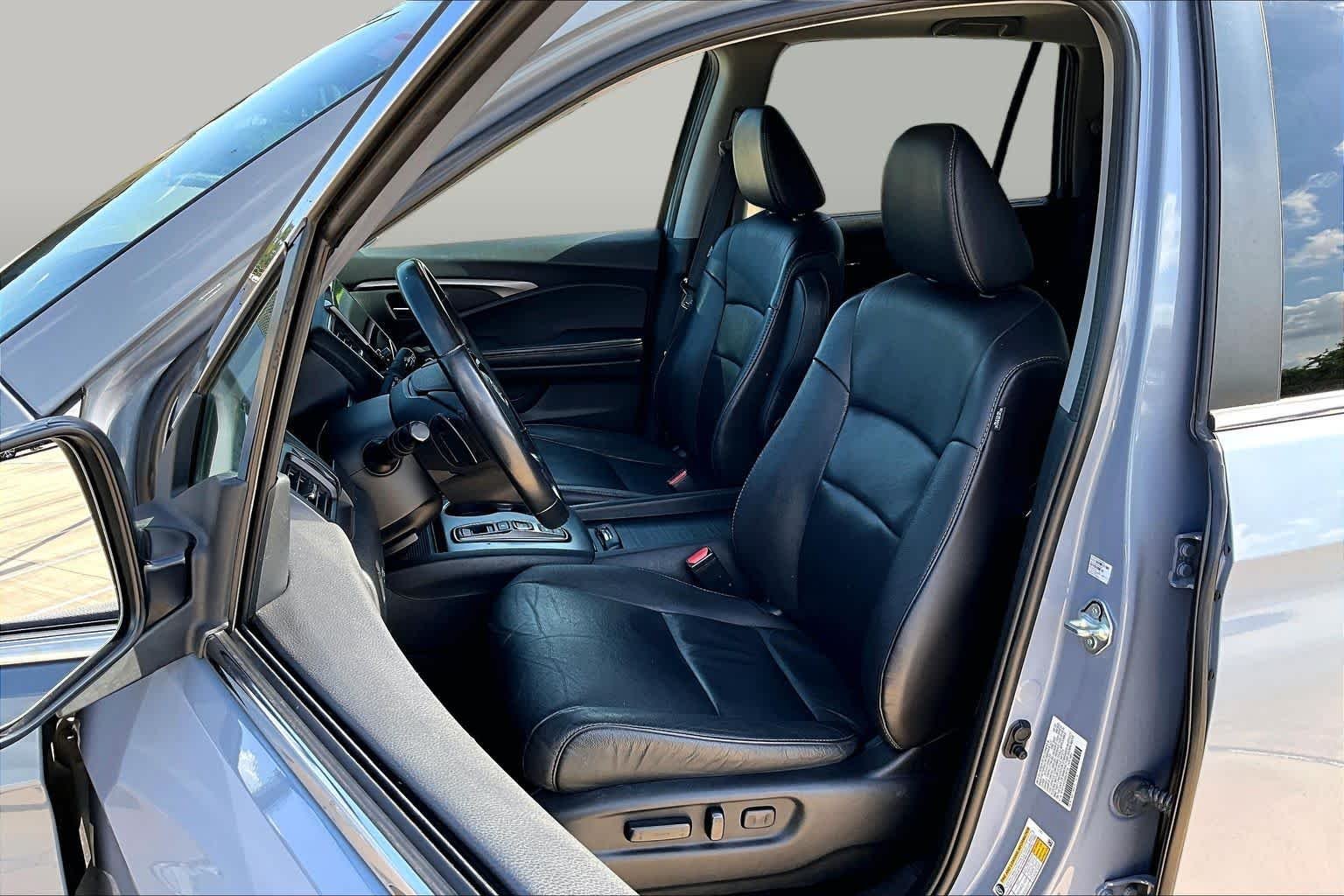 Used 2022 Sonic Gray Pearl Honda Special Edition image 8