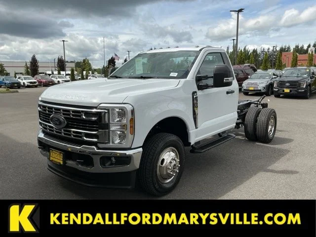 2026 Ford F-350 Super Duty Chassis Cab