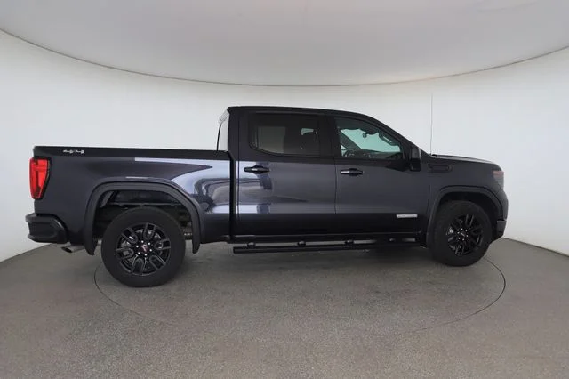Used 2024 Silver GMC Elevation image 22