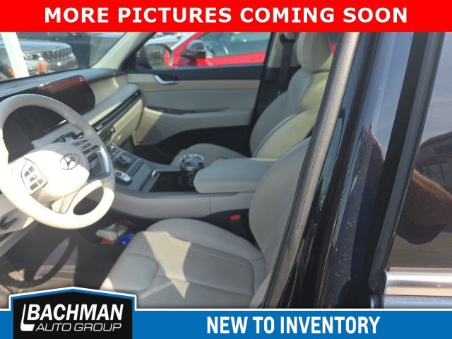Used 2023 Moonlight Cloud Hyundai Limited image 4