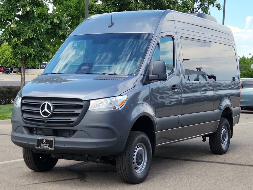 New 2026 Selenite Grey Metallic Mercedes-Benz PASSENGER image 4