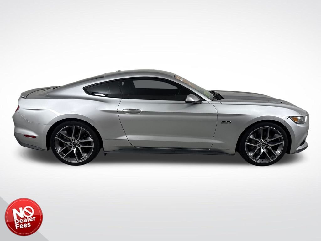 2016 Ford Mustang GT Premium - Photo 2