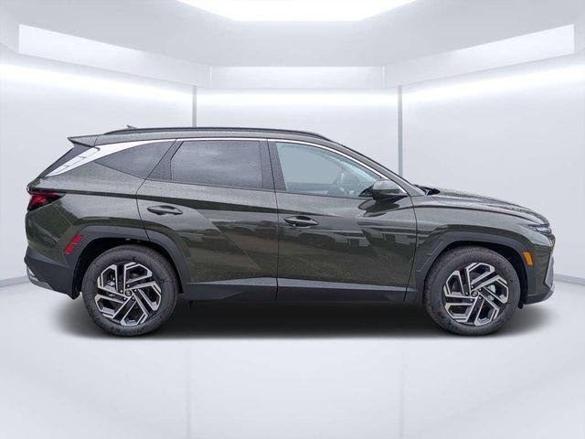 New 2026 Green Hyundai SEL FWD image 2
