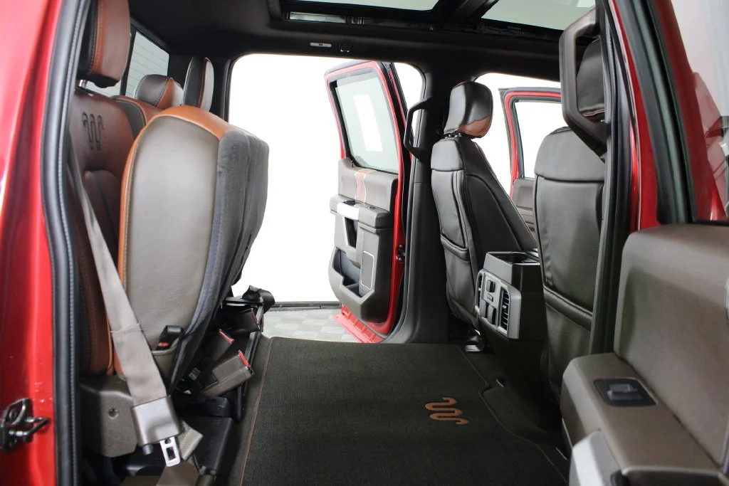 Used 2020 Red Ford King Ranch image 13
