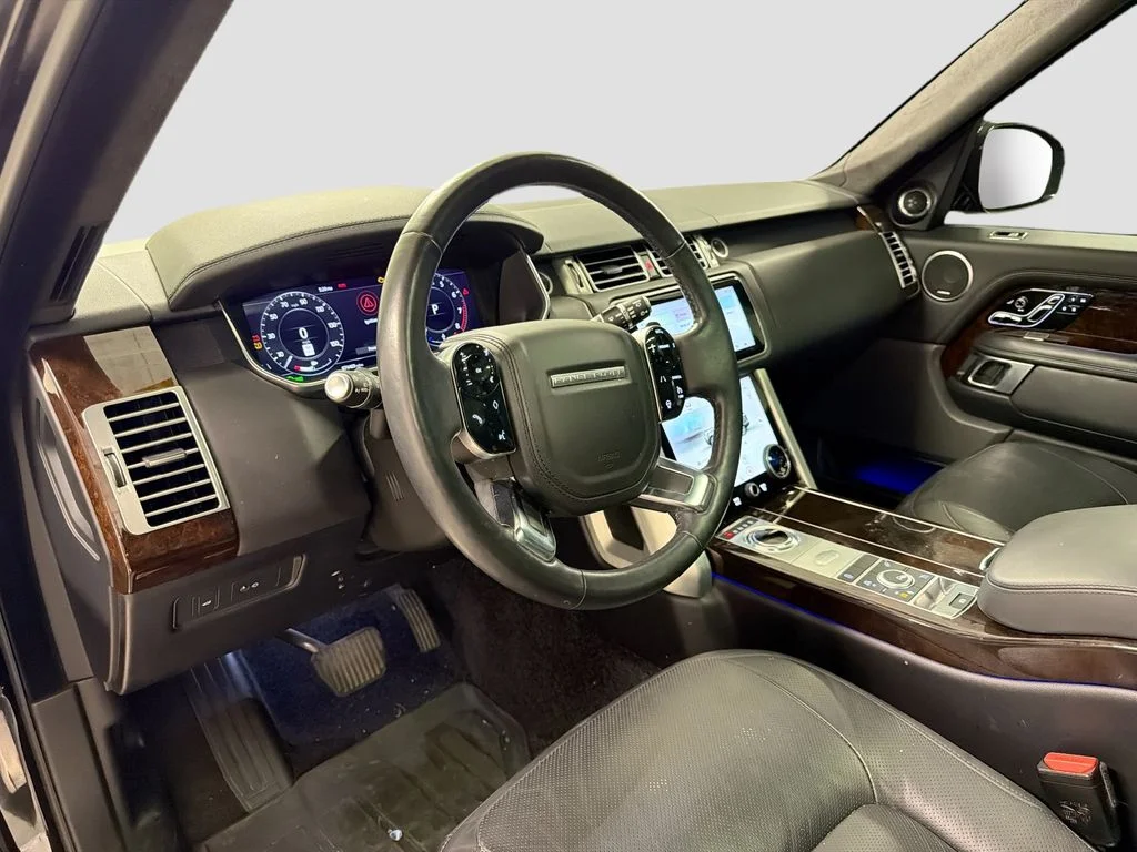 Used 2020  Land Rover HSE image 4