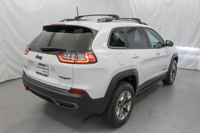 Used 2019 White Jeep Trailhawk 4x4 image 13