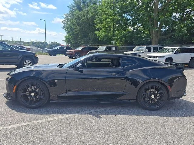Used 2018 Black Chevrolet SS image 5