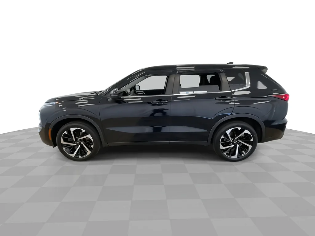 Used 2022 BLACK Mitsubishi ES image 6