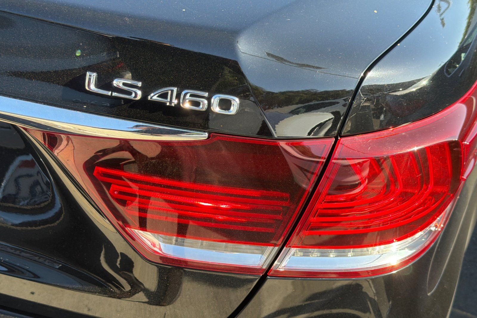 Used 2015 Black Lexus 460 image 13