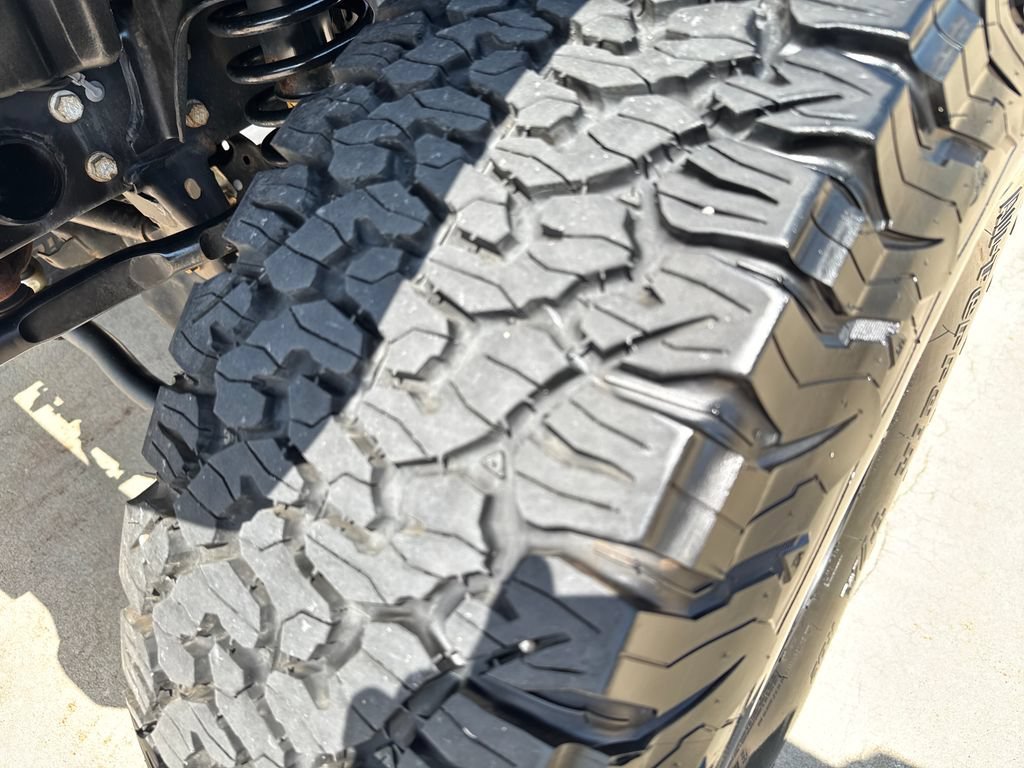 Used 2023 Purple Jeep Rubicon image 11