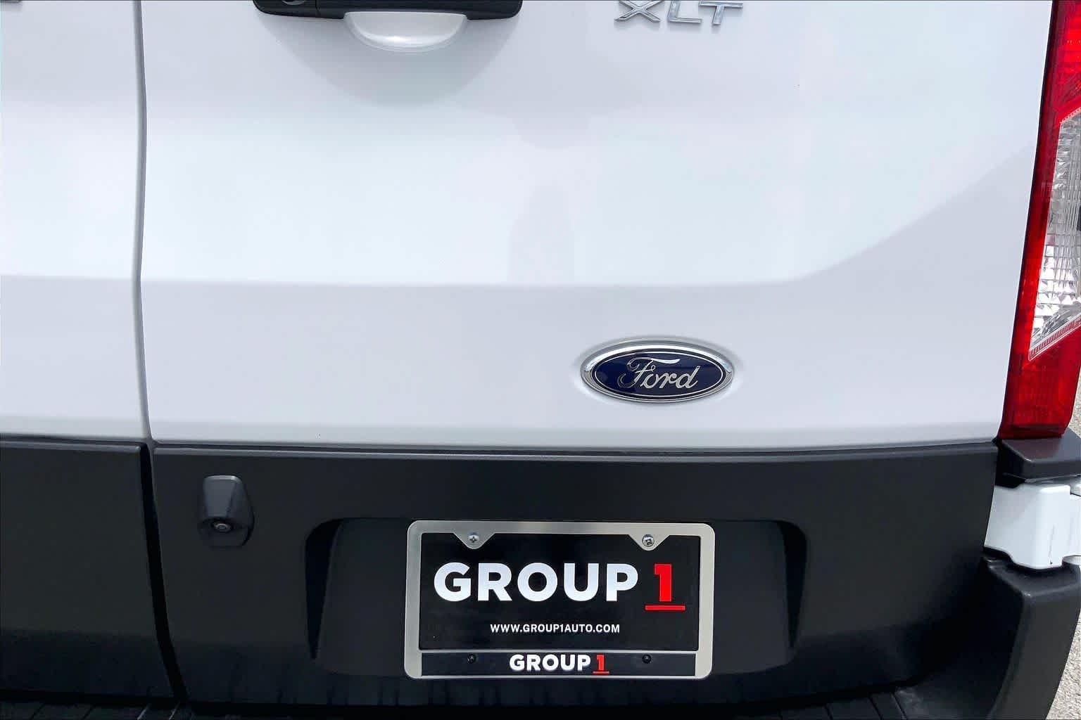 Used 2025 Oxford White Ford XLT image 10