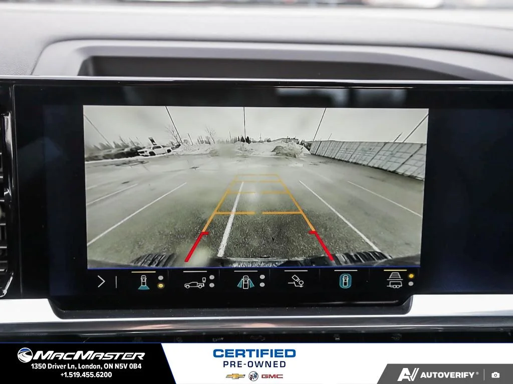 Used 2025  Chevrolet LTZ image 30