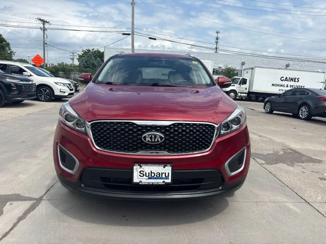 Used 2018 Red Kia LX image 2