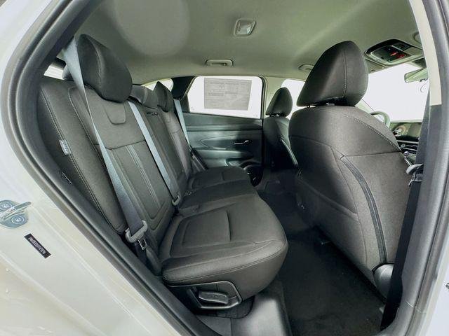 New 2026 White Hyundai SEL FWD image 41