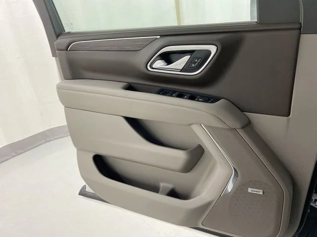 2023 Chevrolet Suburban Z71 - Photo 20