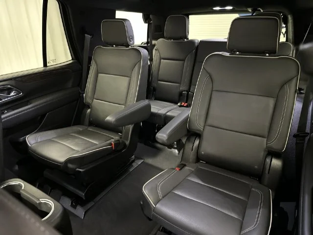 Used 2024 Black Chevrolet Premier image 26