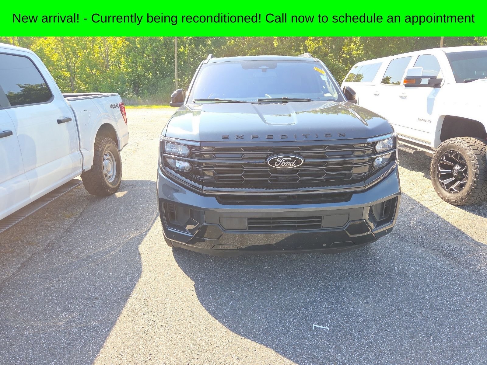 Used 2025 Blue Metallic Ford Platinum image 1