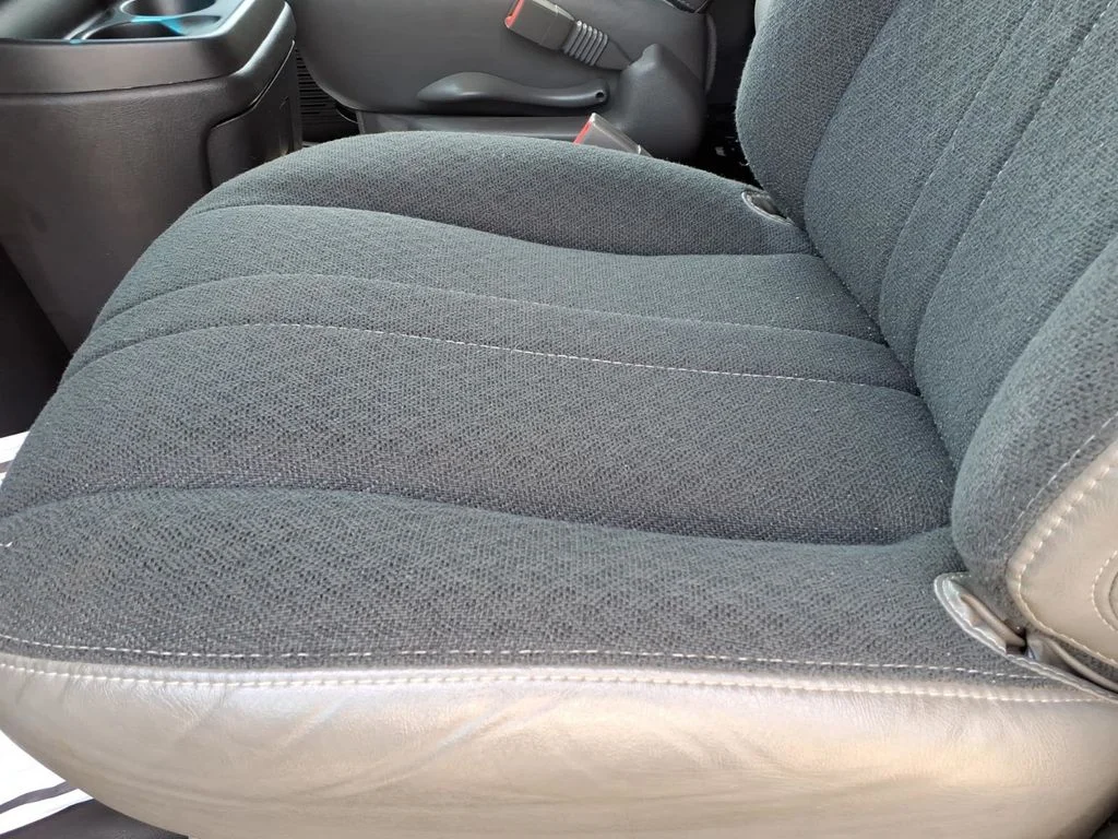 Used 2025 White Chevrolet Work Van image 18