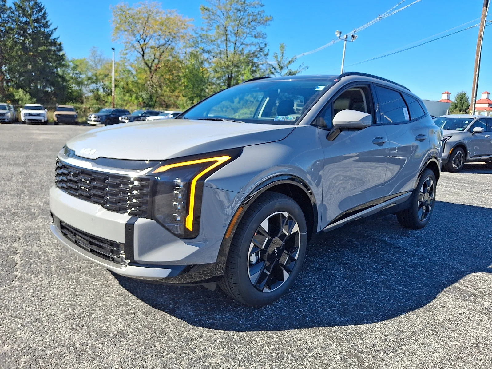 New 2027 Gray Kia SX-Prestige image 4