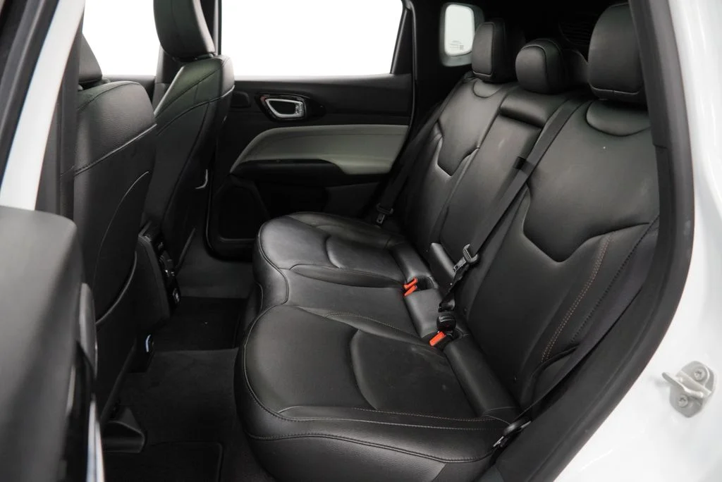 Used 2024 White Jeep Limited image 13