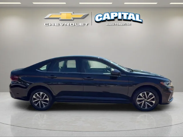 Used 2025  Volkswagen 1.5T S image 6