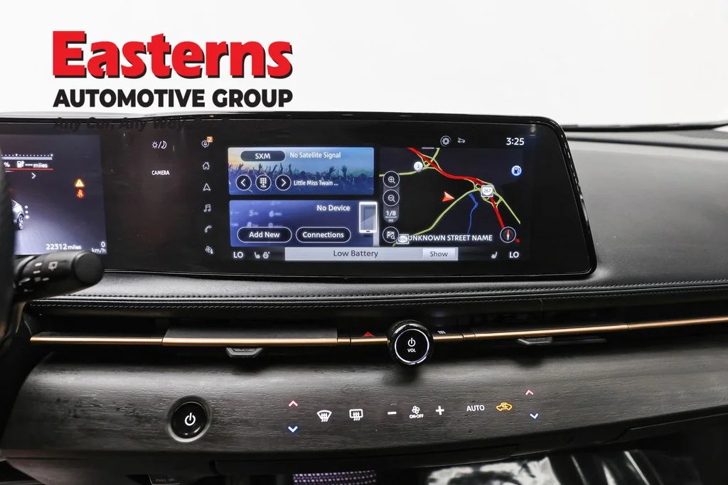 Used 2023 Gray Nissan ENGAGE image 11
