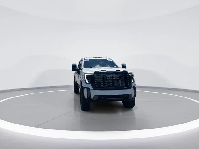 Used 2025 White GMC Denali Ultimate image 5
