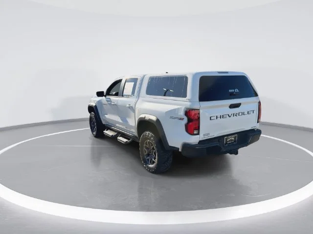 Used 2025 White Chevrolet ZR2 image 7