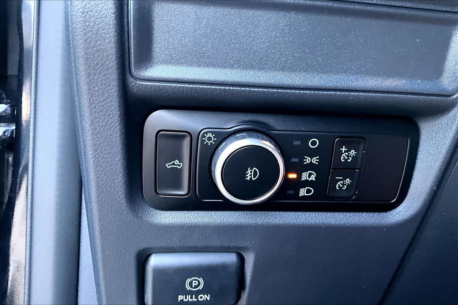 Used 2023 Agate Black Metallic Ford XL image 28