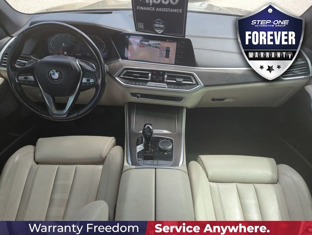 Used 2019 Gray BMW xDrive40i image 16