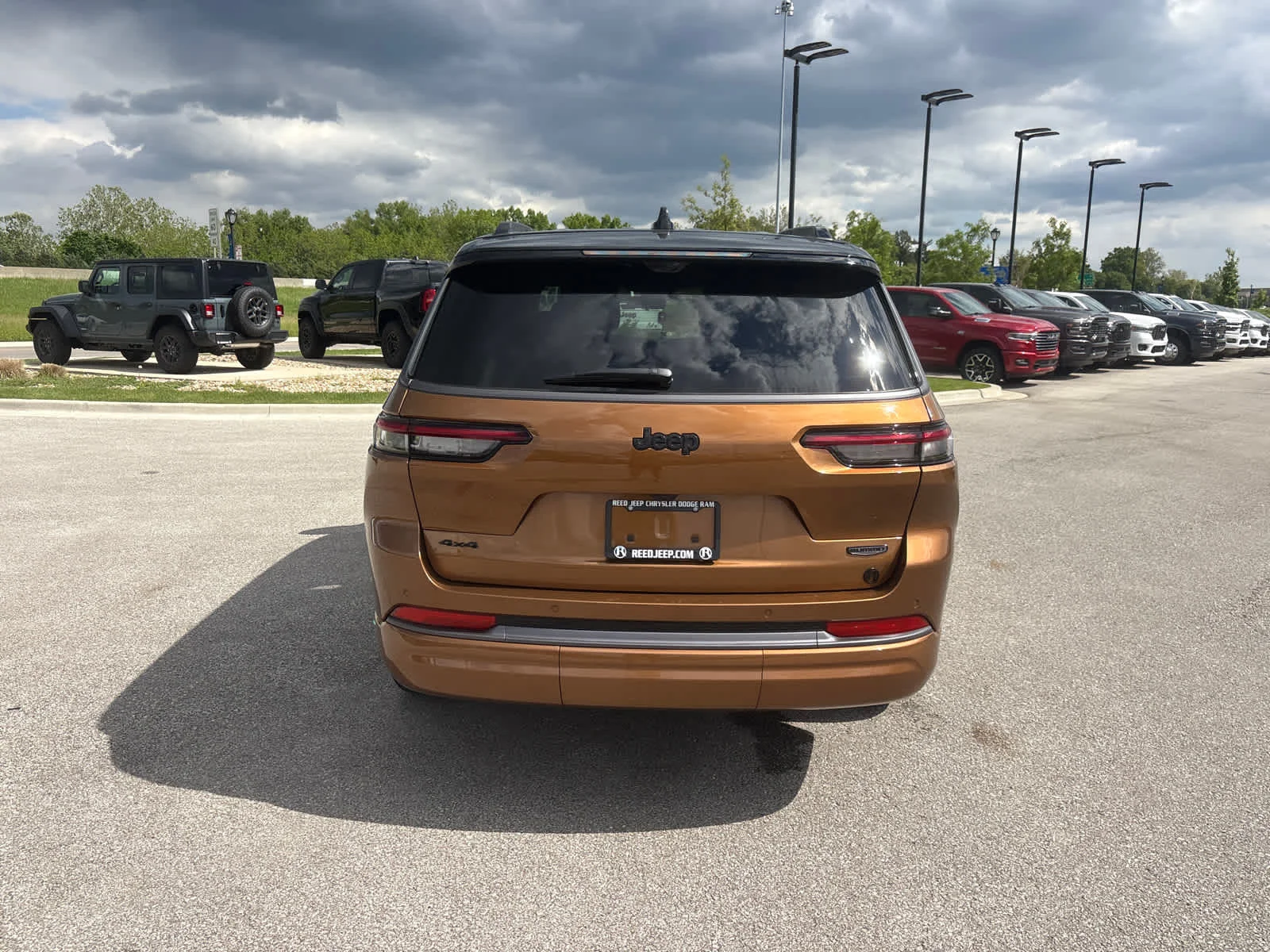 New 2026 Copper Shino Metallic Clear-Coat Exterior Paint Jeep Summit image 8