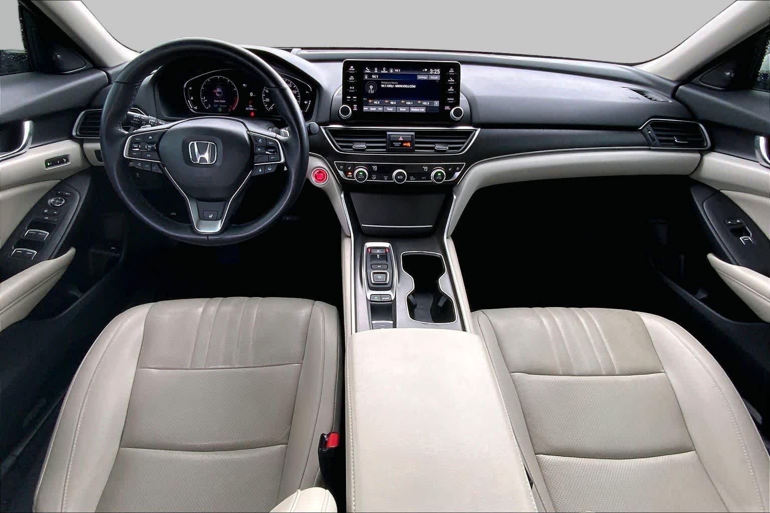 Used 2022 Platinum White Pearl Honda Touring image 14