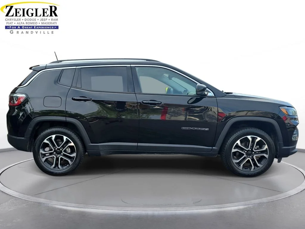 Used 2022 Black Jeep Limited image 4