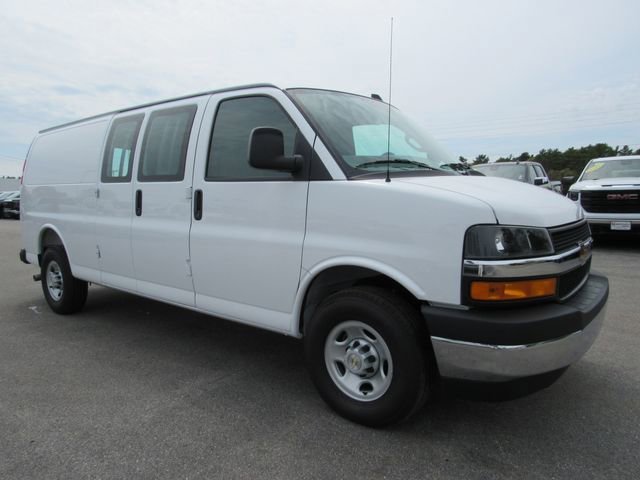 Certified Used 2025 Summit White Chevrolet WT image 6
