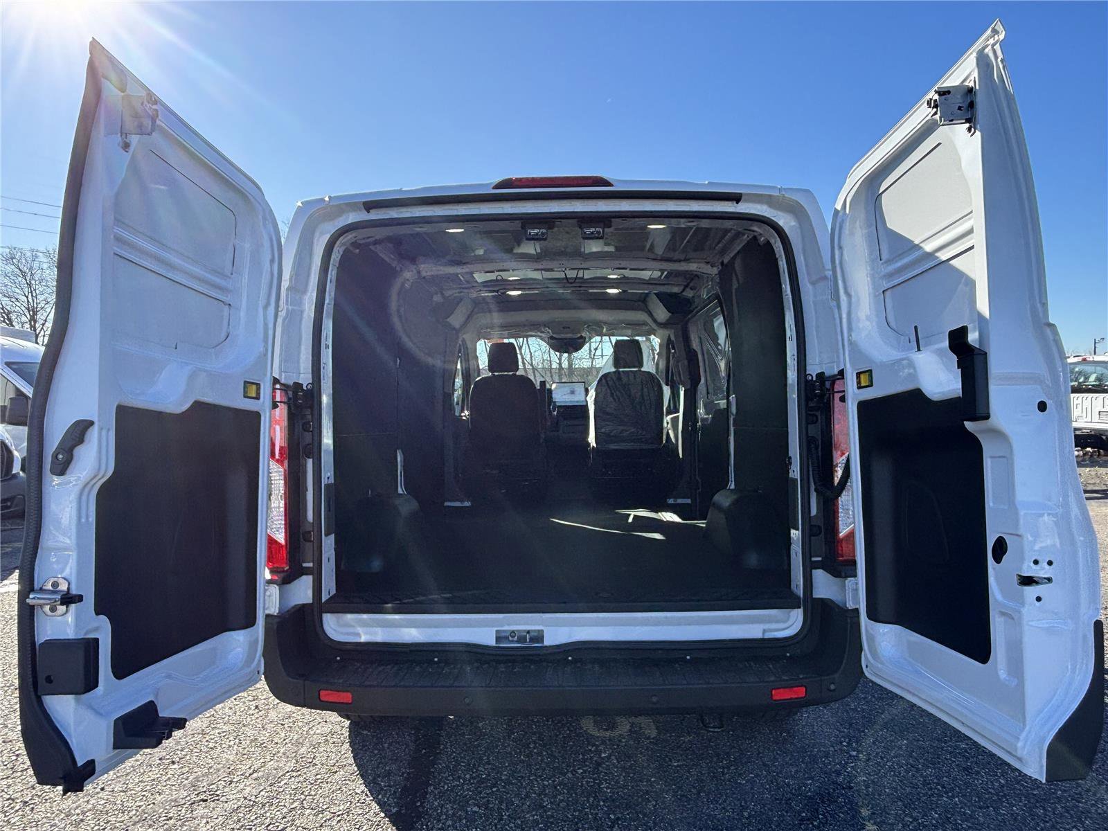 2026 Ford Transit Van Base - Photo 11