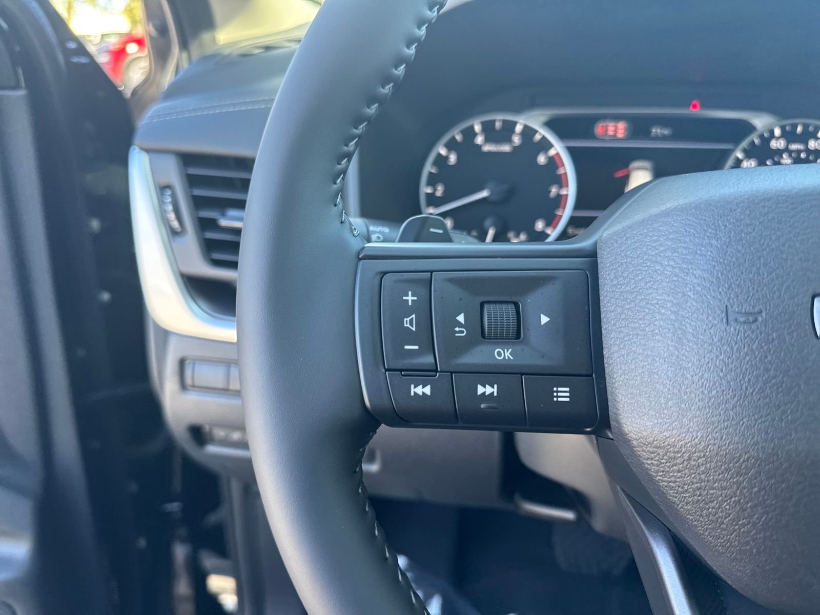 New 2026 Nissan Rogue SV 4D Sport Utility