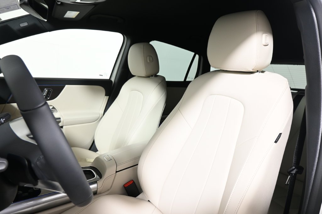 Used 2026 Polar White Mercedes-Benz GLA 250 image 15