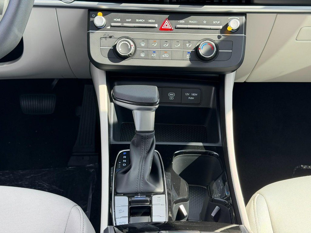 2026 Hyundai Tucson SE - Photo 8