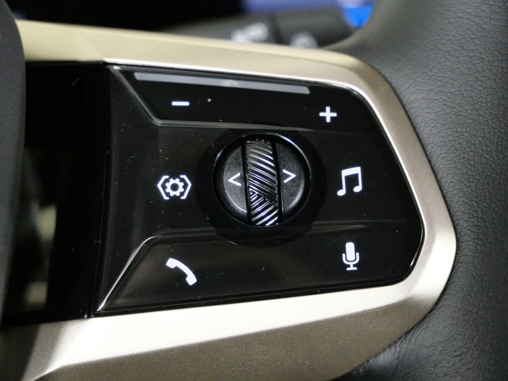 2026 BMW iX 60 - Photo 40