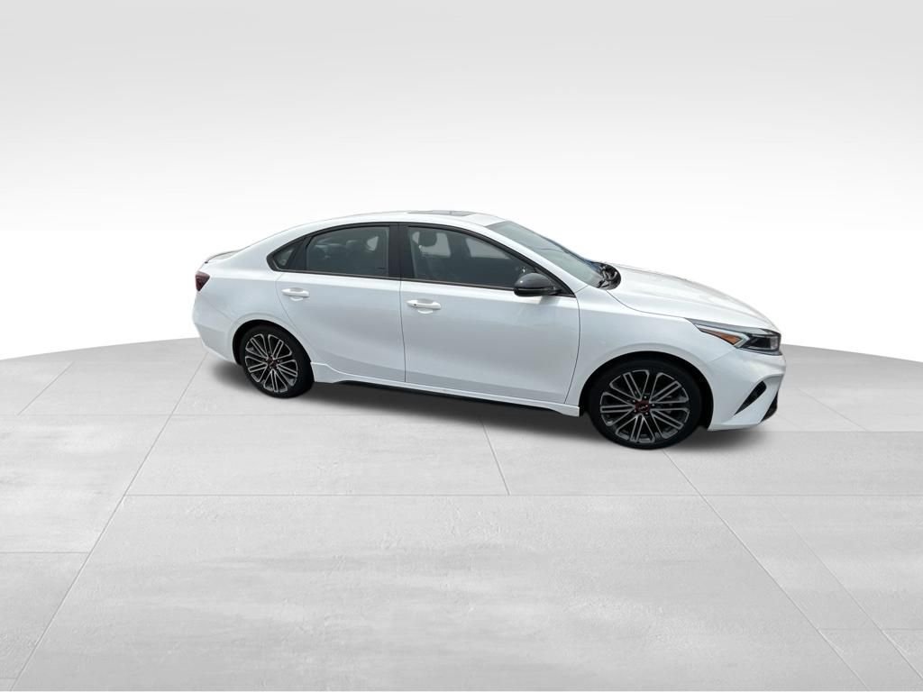 Used 2023 White Kia GT image 24