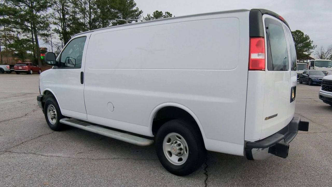 2024 GMC Savana Cargo Work Van - Photo 28