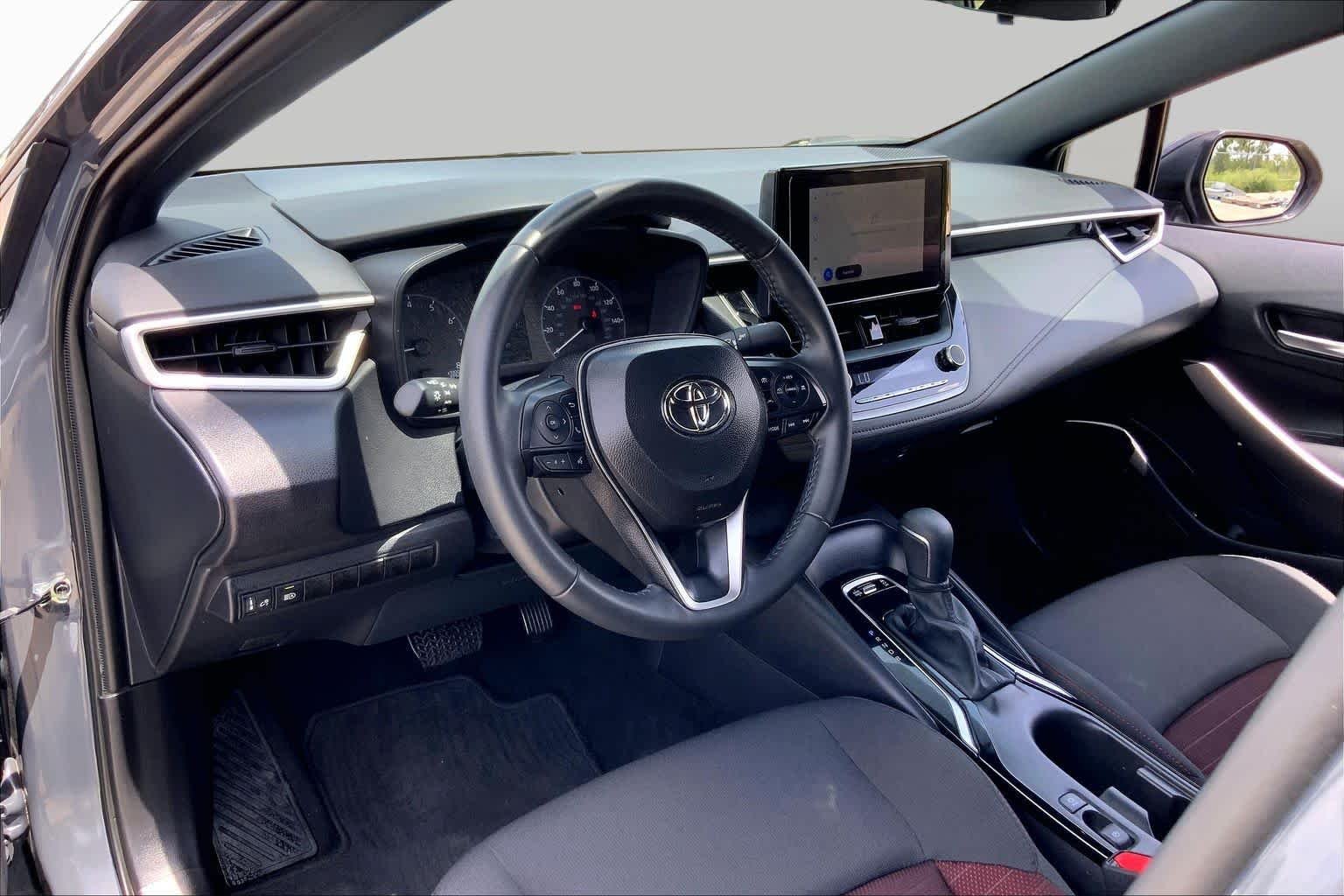 Used 2025 Underground Toyota SE image 17