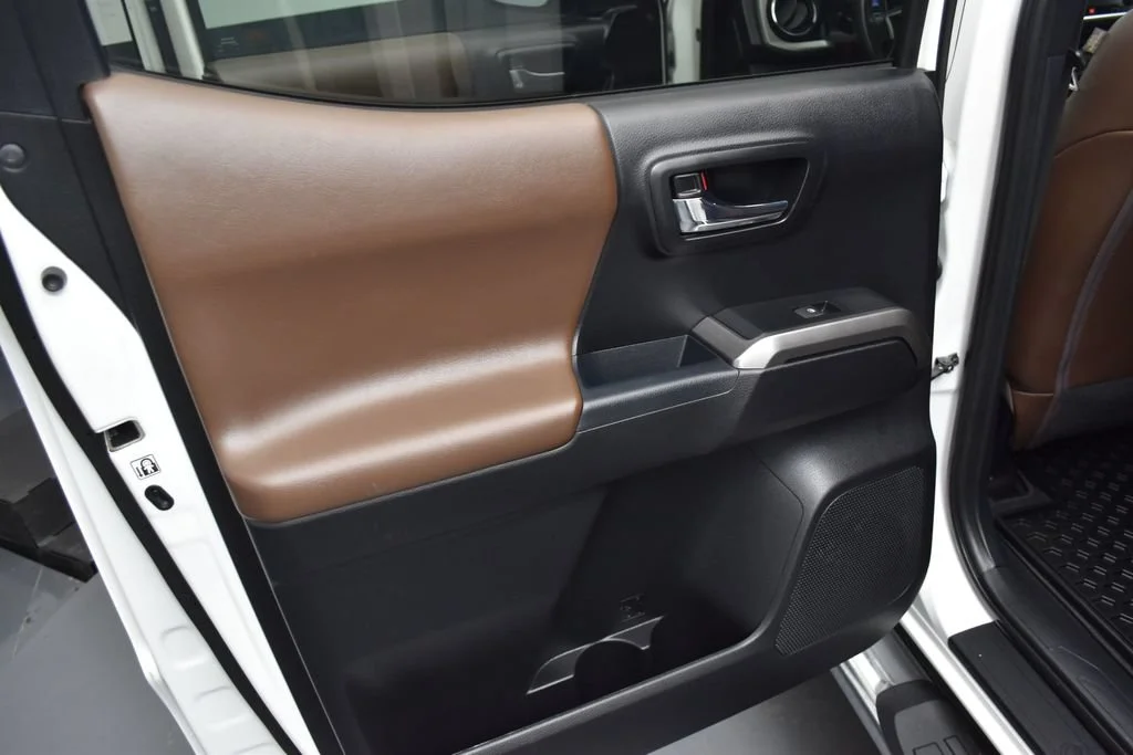 Used 2018 Super White Toyota Limited image 20